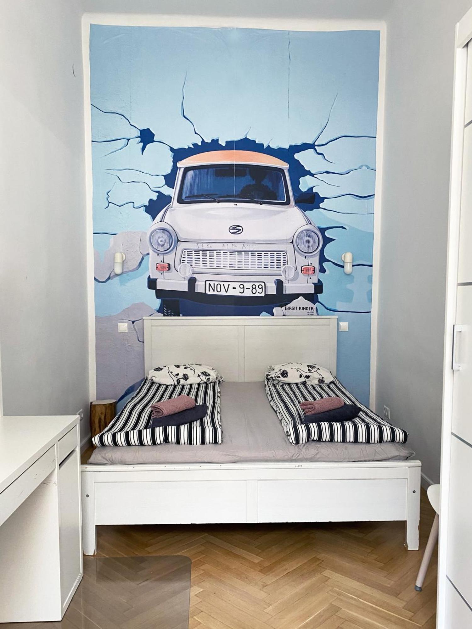Nice "Trabi" Apartment In The City Boedapest Buitenkant foto