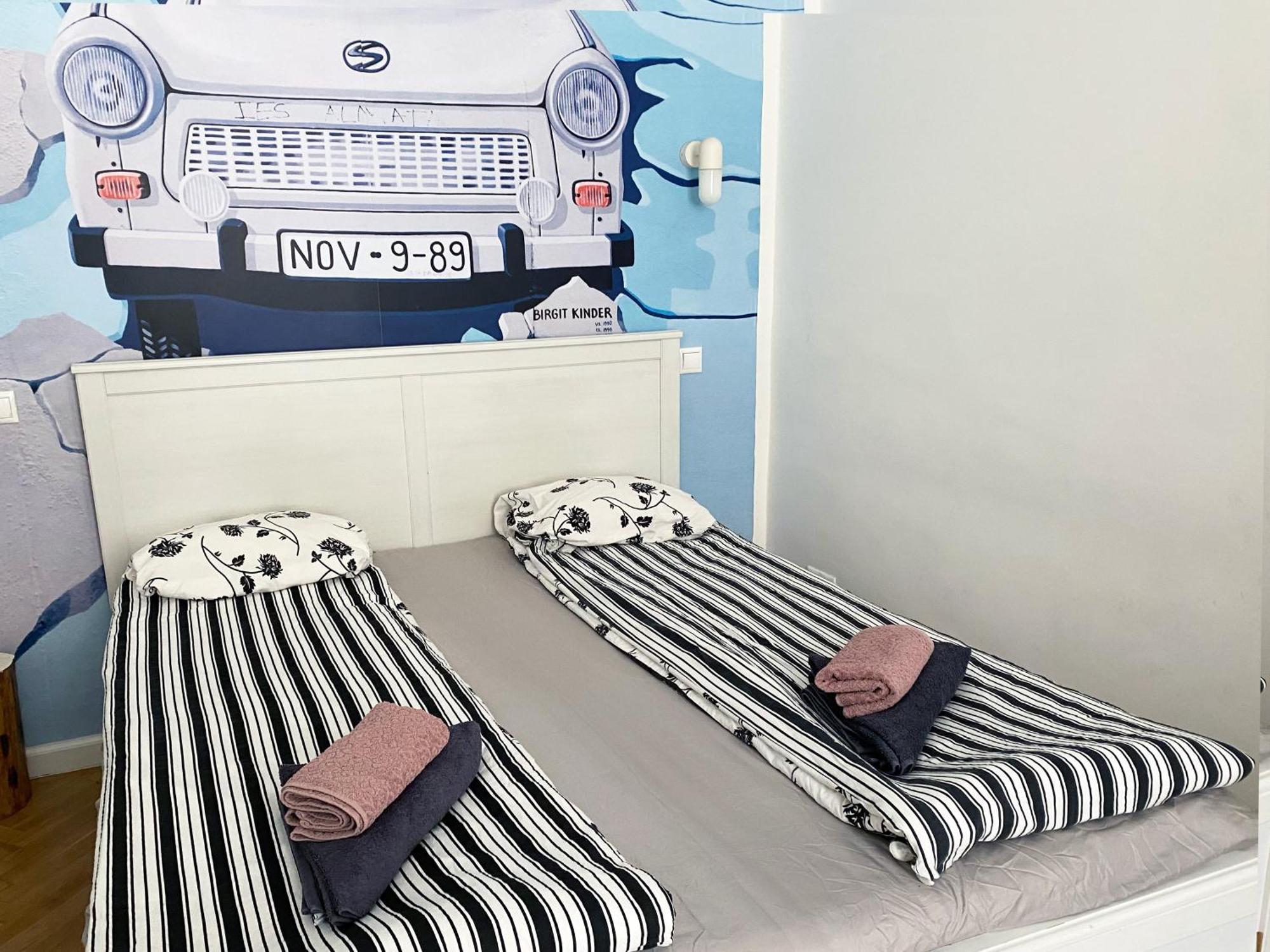 Nice "Trabi" Apartment In The City Boedapest Buitenkant foto
