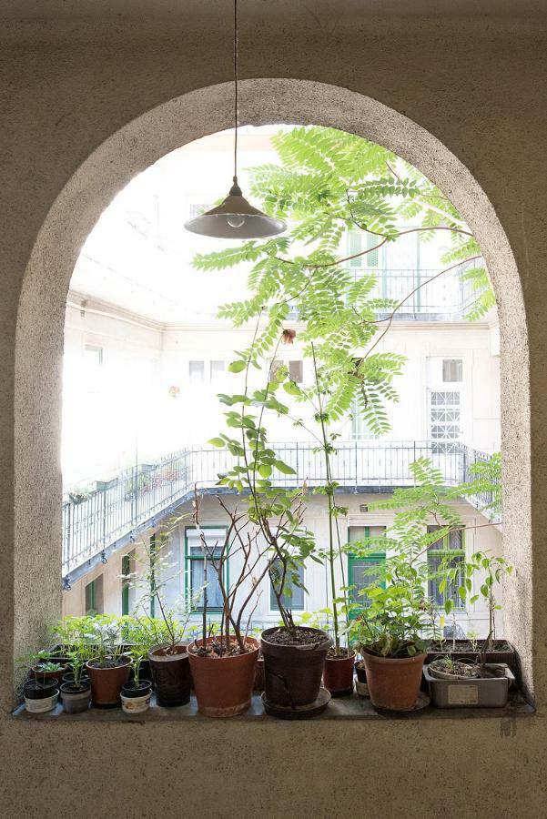Nice "Trabi" Apartment In The City Boedapest Buitenkant foto